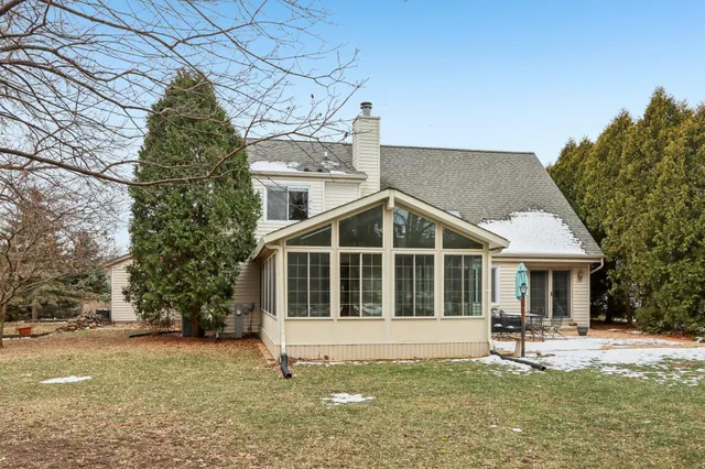 $619,900 | W199S8618 Woods Road, Muskego, WI 53150