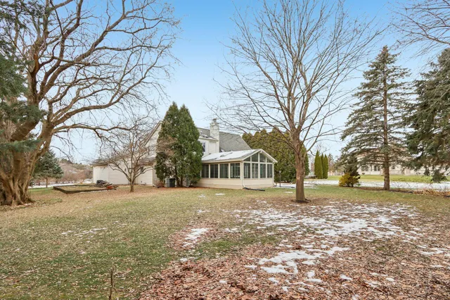 $619,900 | W199S8618 Woods Road, Muskego, WI 53150