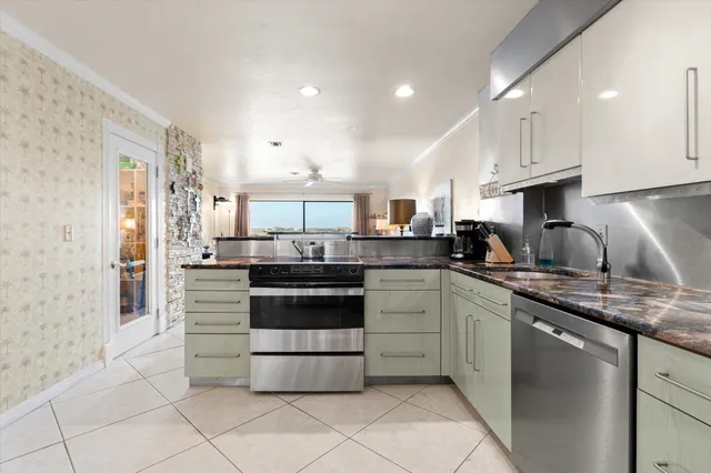 $3,200 | 3385 Coastal Highway, Unit 10, St. Augustine, FL 32084