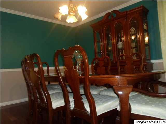 2302 Kristen Circle Pelham, AL 35124 - Photo 4 of 28