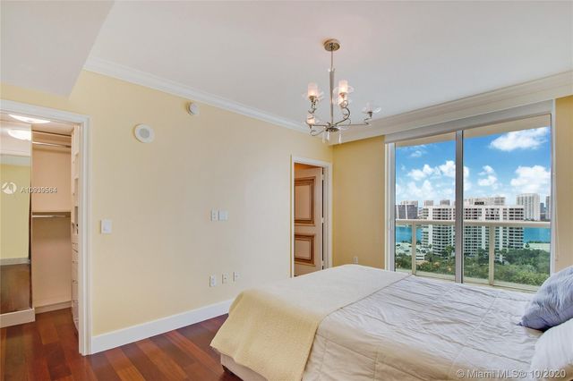 $560,000 | 19400 Turnberry Way, Unit 1611, Aventura, FL 33180
