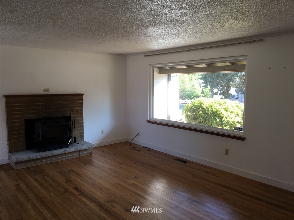 12016 Southeast 165th Street Renton, WA 98058 - Photo 8 of 11 Gallery Image 8