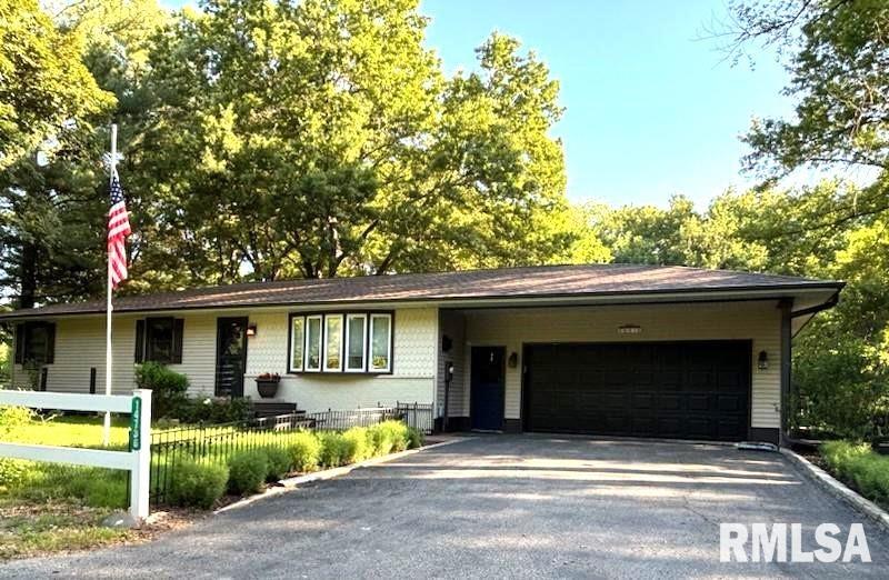 14736 East Natchez Point Canton, IL 61520 - Photo 8 of 43 Gallery Image 8