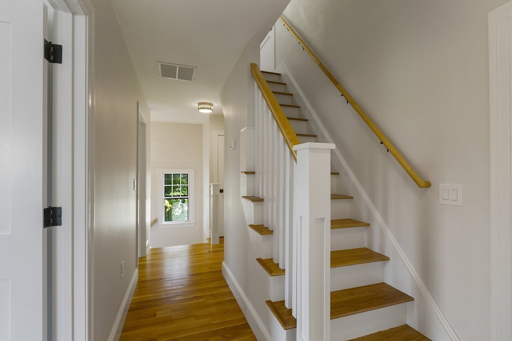 23 Russell Terrace, Unit 2 Arlington, MA 02474 - Photo 18 of 31