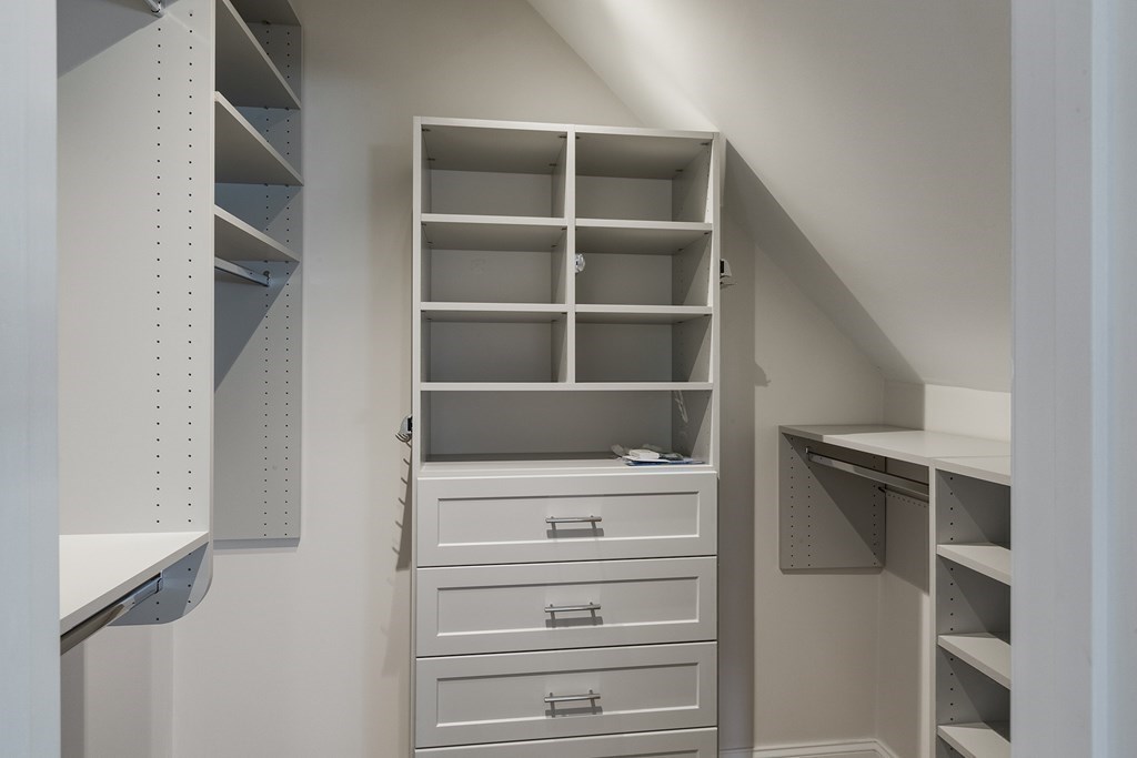 23 Russell Terrace, Unit 2 Arlington, MA 02474 - Photo 21 of 31