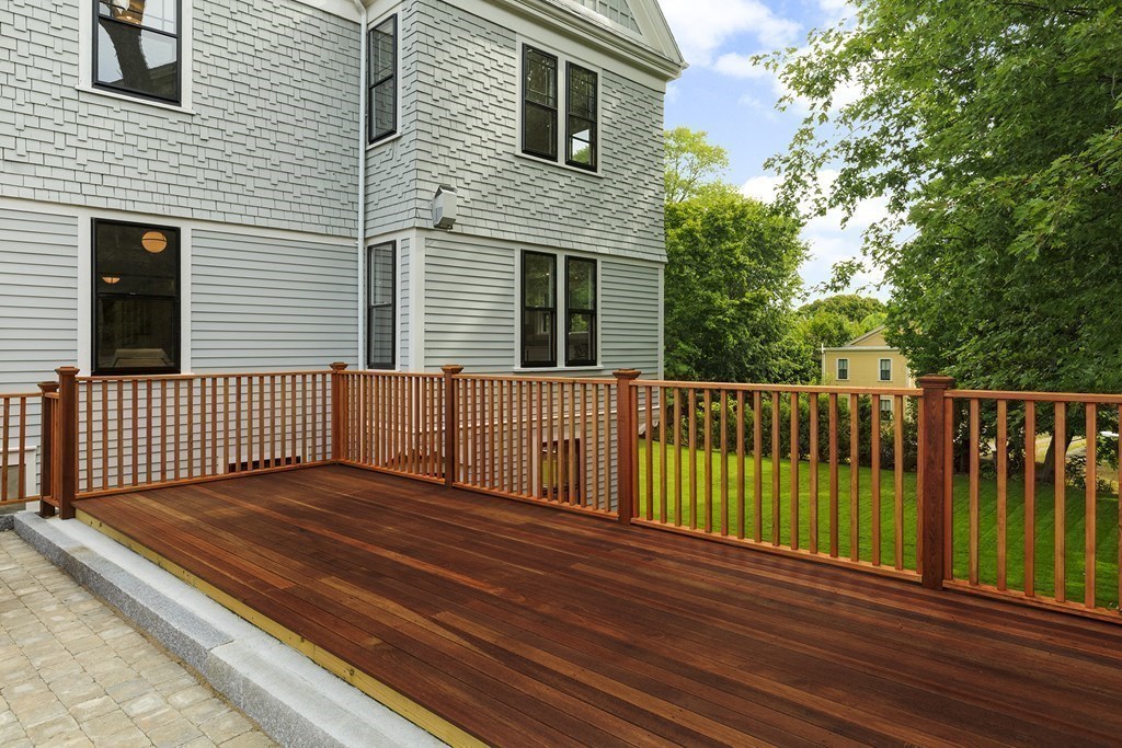 23 Russell Terrace, Unit 2 Arlington, MA 02474 - Photo 30 of 31