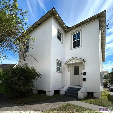 $1,260 | 3241 Carlotta Street, Unit B, Baton Rouge, LA 70802