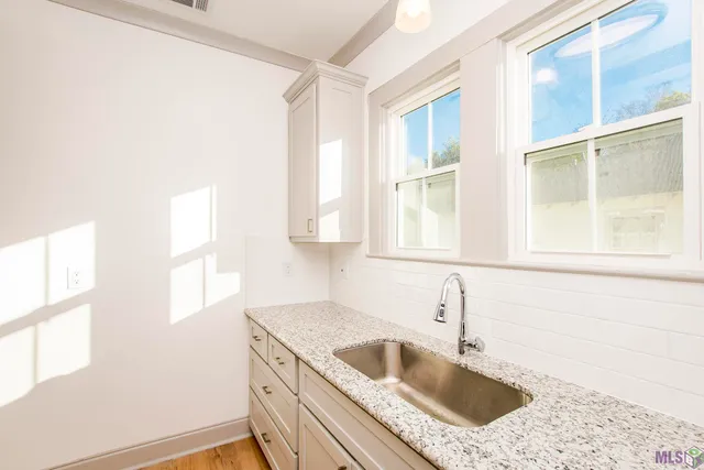 $1,285 | 3241 Carlotta Street, Unit B, Baton Rouge, LA 70802