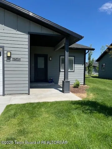 $519,000 | 275 River Circle, Unit 2, Alpine, WY 83128