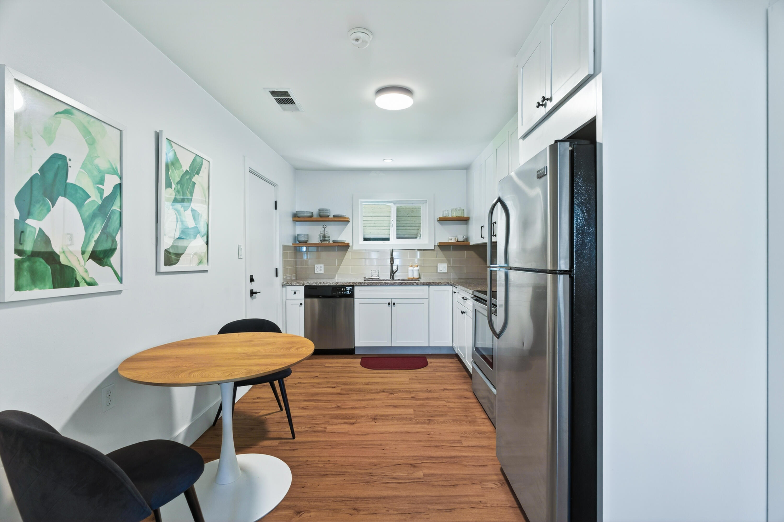 1005 Gold Street Redding, CA 96001 - Photo 9 of 26 Kitchen