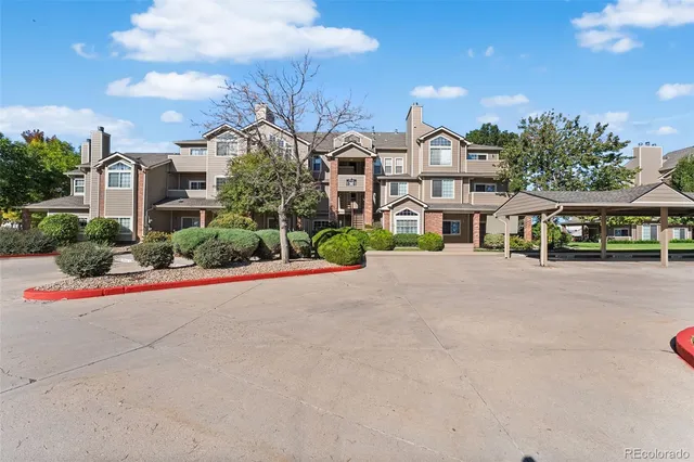 $1,995 | 4760 South Wadsworth Boulevard, Unit M301, Littleton, CO 80123