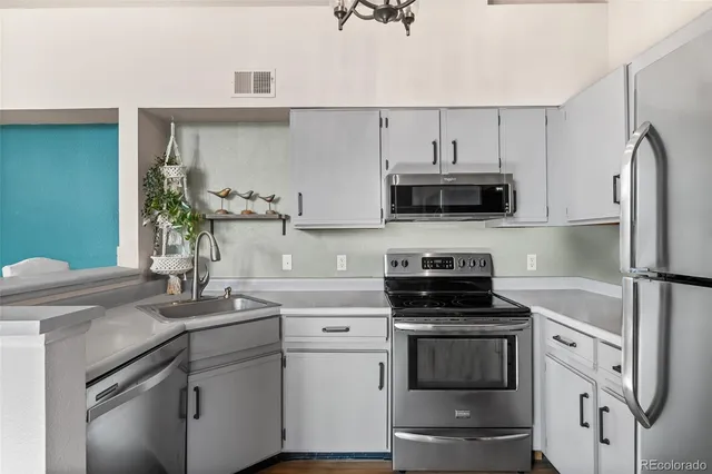 $1,995 | 4760 South Wadsworth Boulevard, Unit M301, Littleton, CO 80123