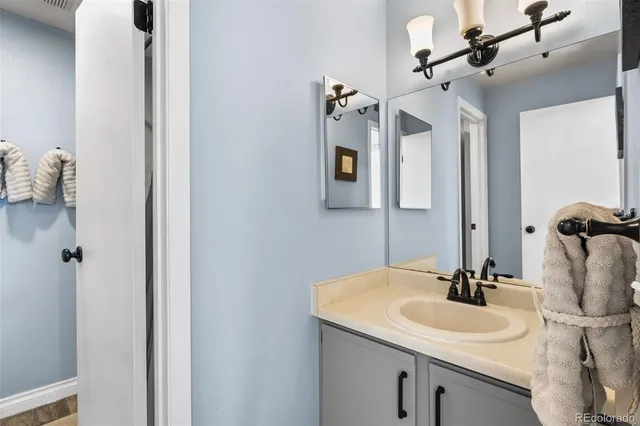 $1,995 | 4760 South Wadsworth Boulevard, Unit M301, Littleton, CO 80123