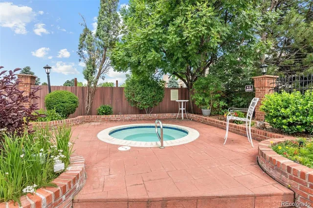 $1,995 | 4760 South Wadsworth Boulevard, Unit M301, Littleton, CO 80123