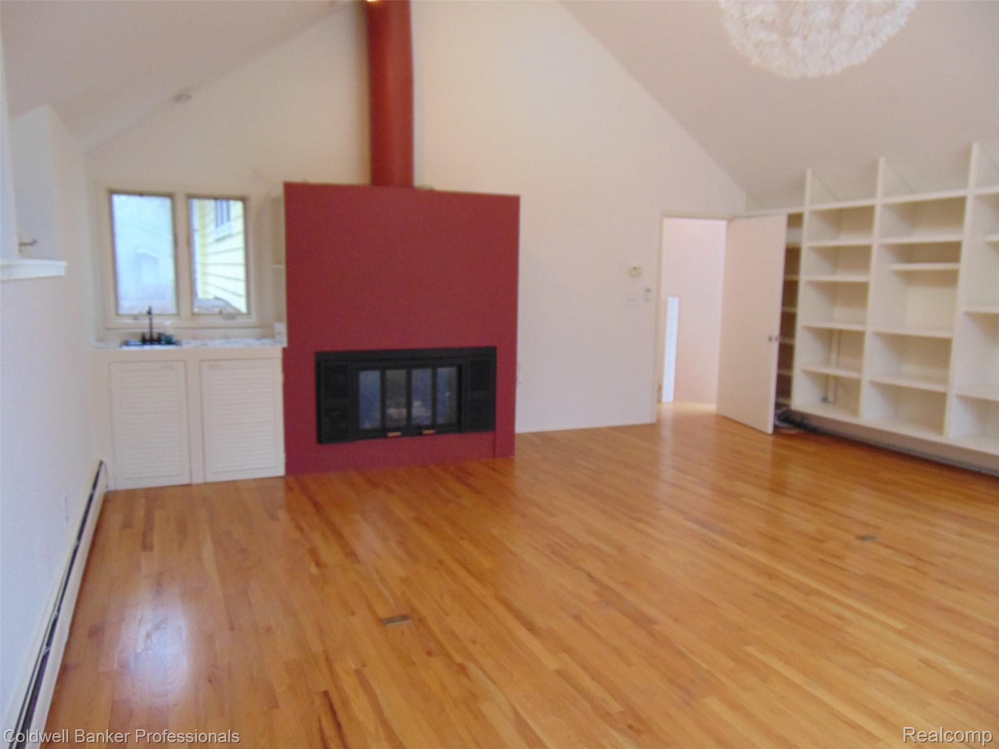 164 Baldwin Road Birmingham, MI 48009 - Photo 29 of 52 2nd floor family room