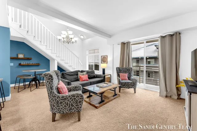 $379,900 | 529 Miller Drive, Unit 305, Grand Haven, MI 49417