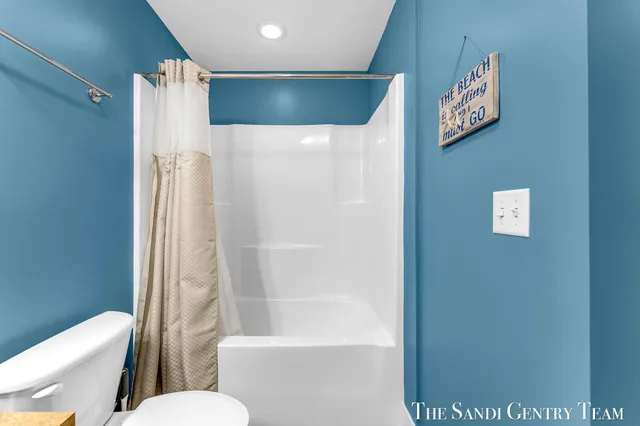 $379,900 | 529 Miller Drive, Unit 305, Grand Haven, MI 49417