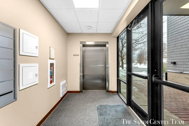 $379,900 | 529 Miller Drive, Unit 305, Grand Haven, MI 49417