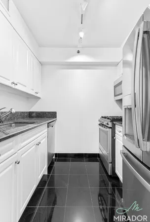 $4,900 | 60 West 23rd Street, Unit 1145 | Flatiron