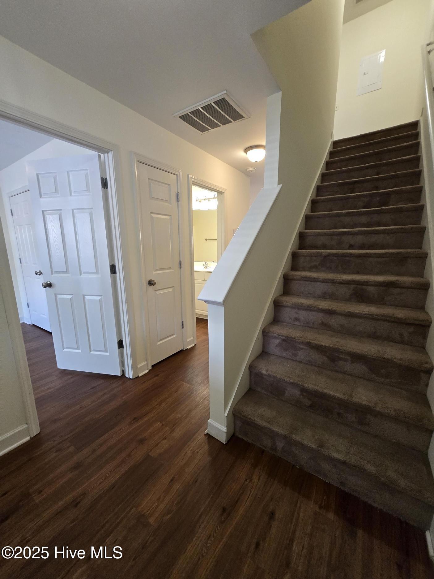 208 Durango Place Wilmington, NC 28403 - Photo 2 of 16 Media (78)