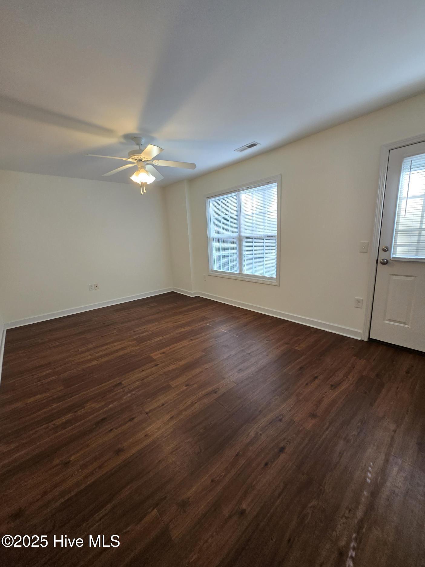 208 Durango Place Wilmington, NC 28403 - Photo 8 of 16 Media (84)