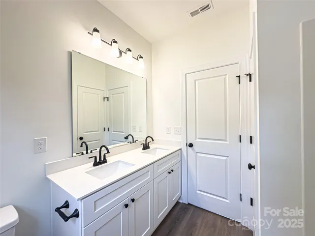 $279,900 | 1 West 16th Street, Spencer, NC 28159