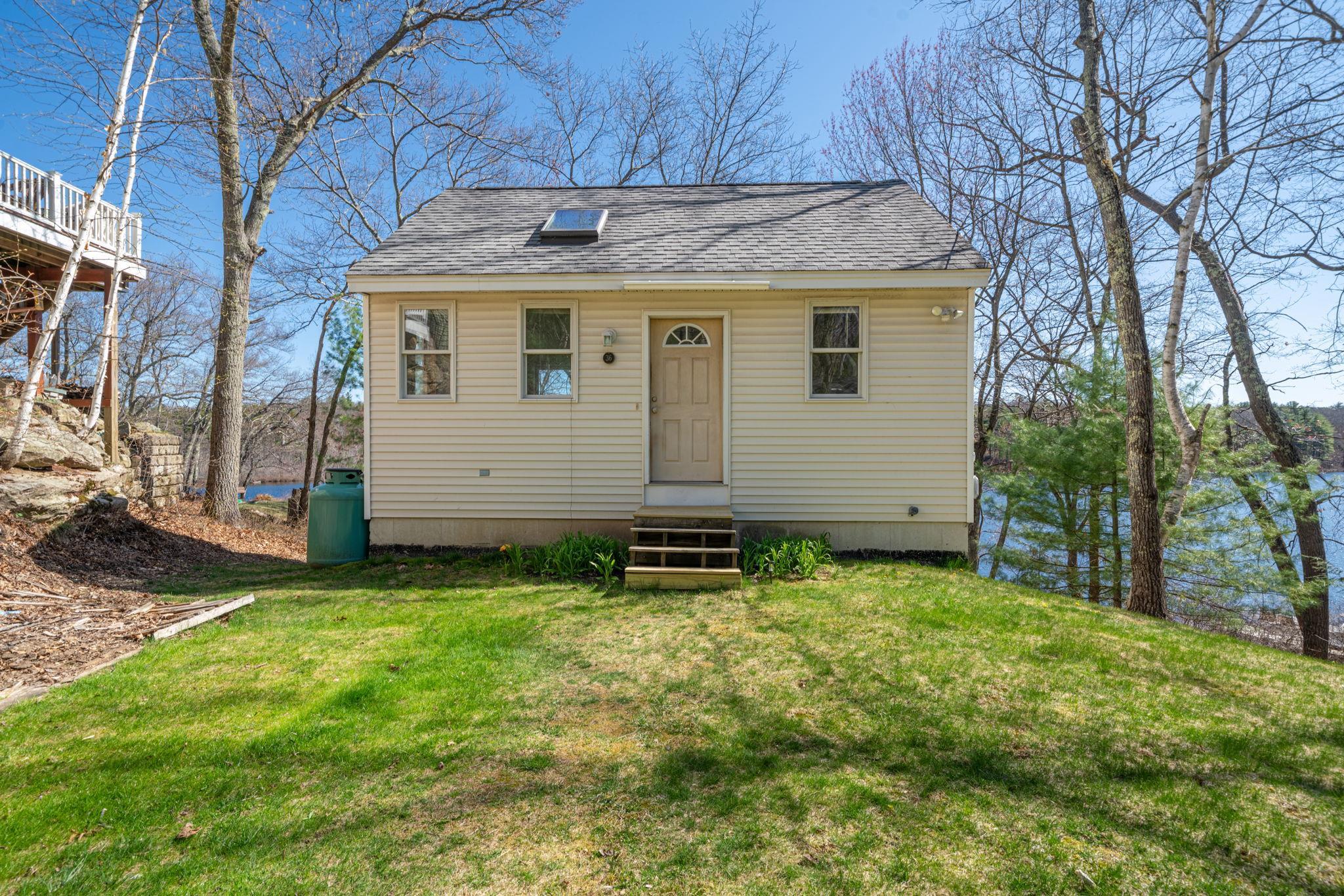 36 Brewster Road Londonderry, NH 03038 - Photo 1 of 44