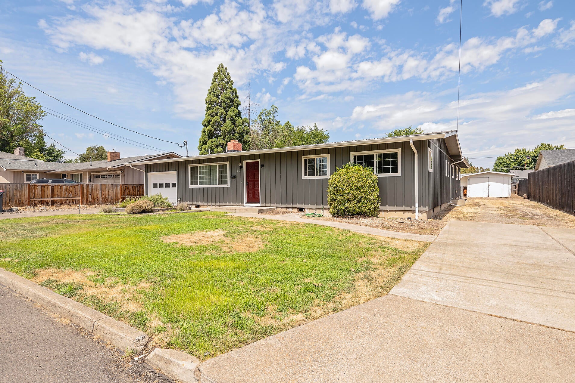 109 Princess Way Central Point, OR 97502 - Photo 3 of 22 Princess001 copy