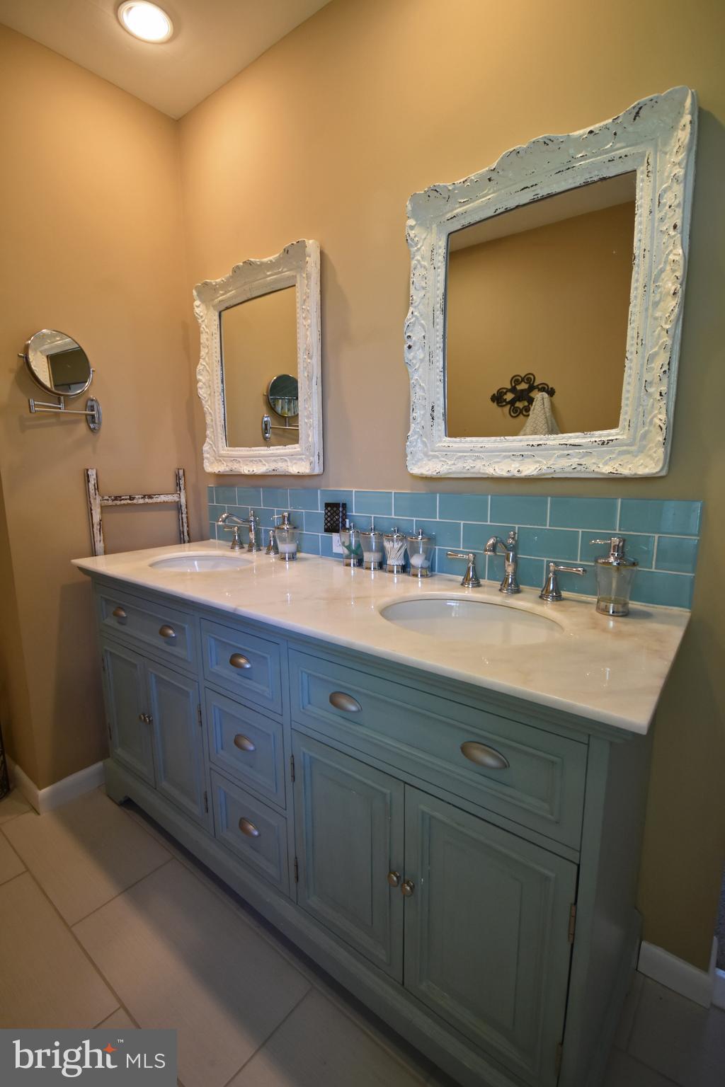 6249 Old Washington Road Elkridge, MD 21075 - Photo 21 of 38 Dual sinks in en-suite