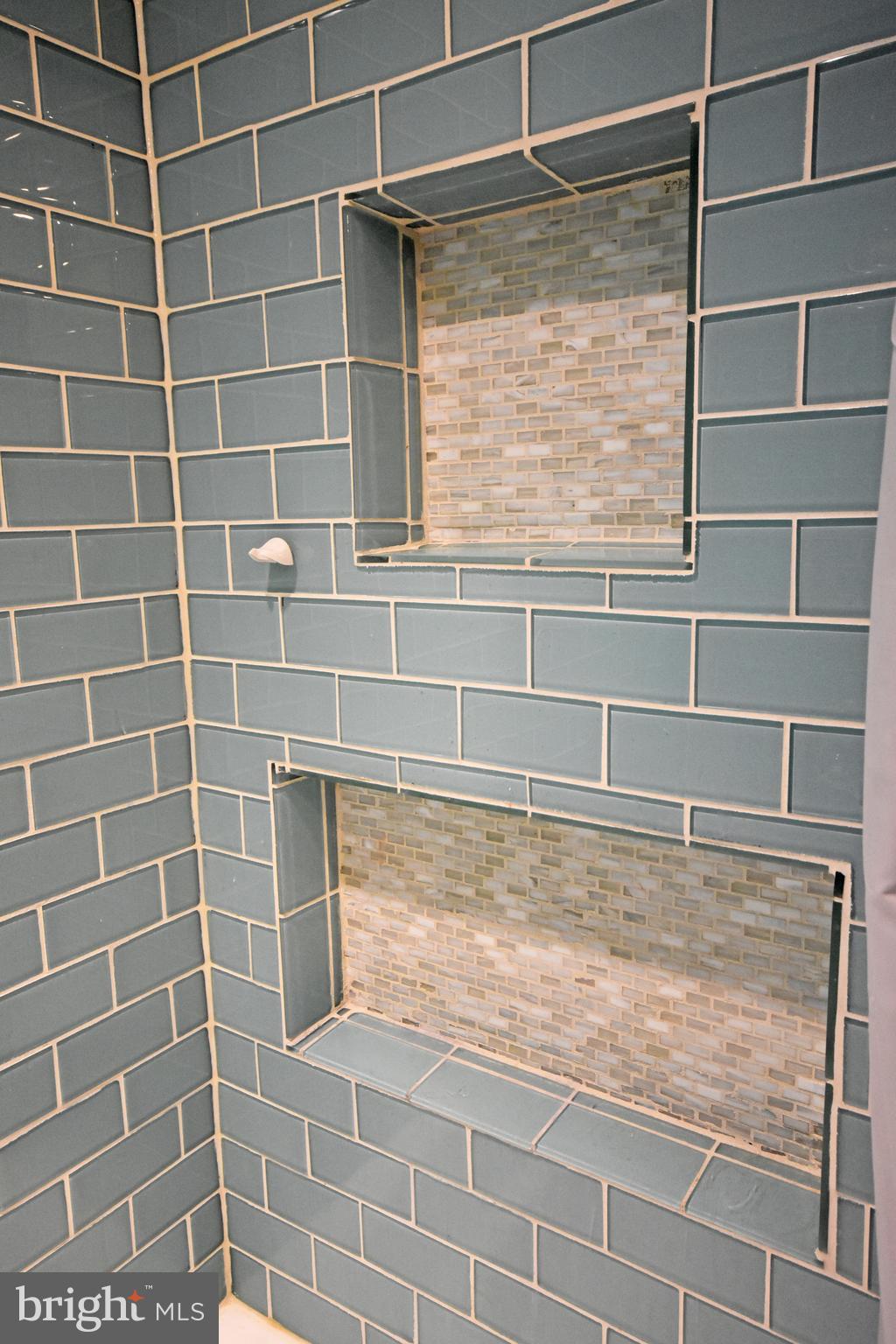 6249 Old Washington Road Elkridge, MD 21075 - Photo 24 of 38 beautiful contrasting tile in niches