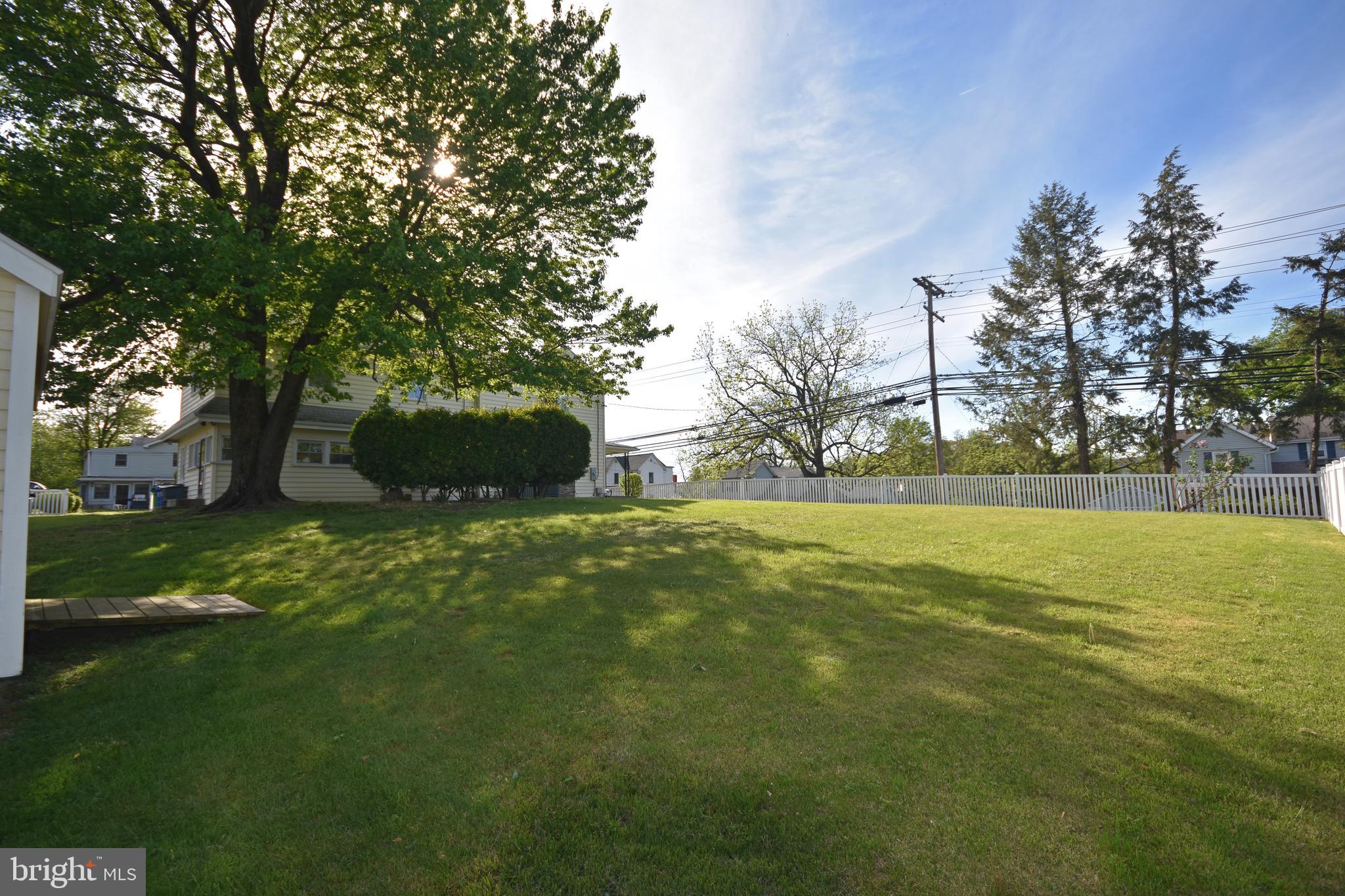 6249 Old Washington Road Elkridge, MD 21075 - Photo 33 of 38 View to the right from rear of property