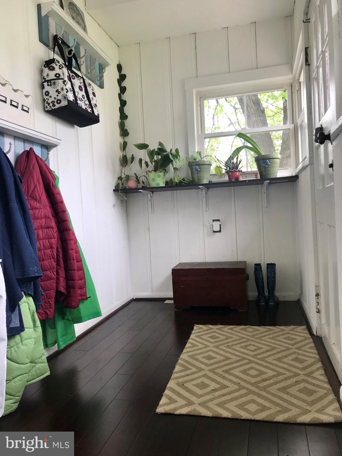 6249 Old Washington Road Elkridge, MD 21075 - Photo 10 of 38 Inviting mudroom/rear entry.