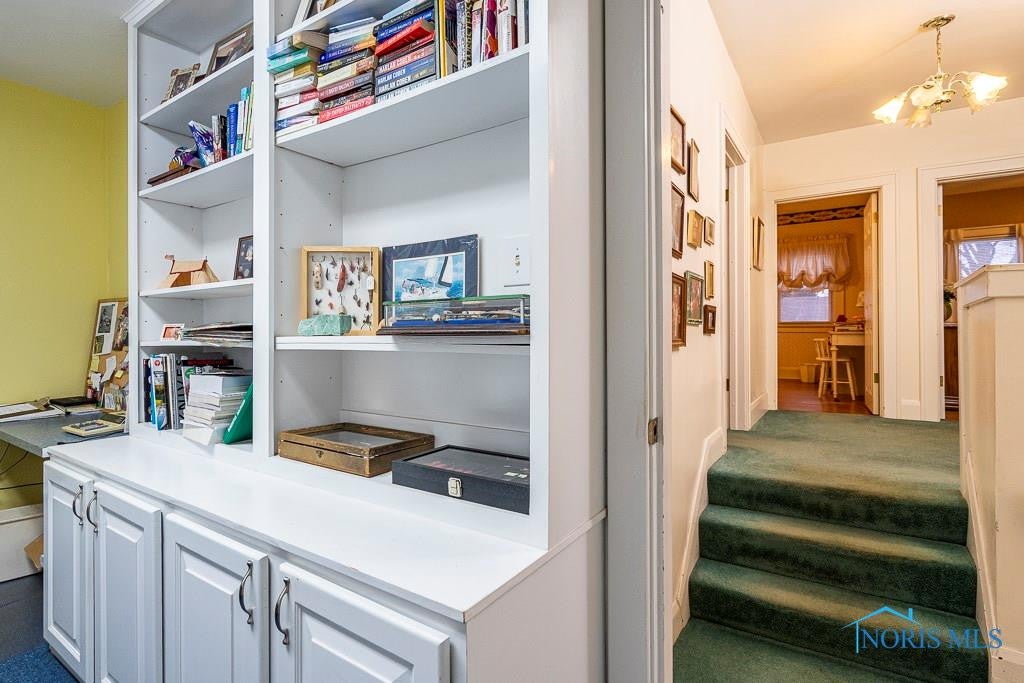 2146 Mansfield Road Toledo, OH 43613 - Photo 12 of 18 Gallery Image 12