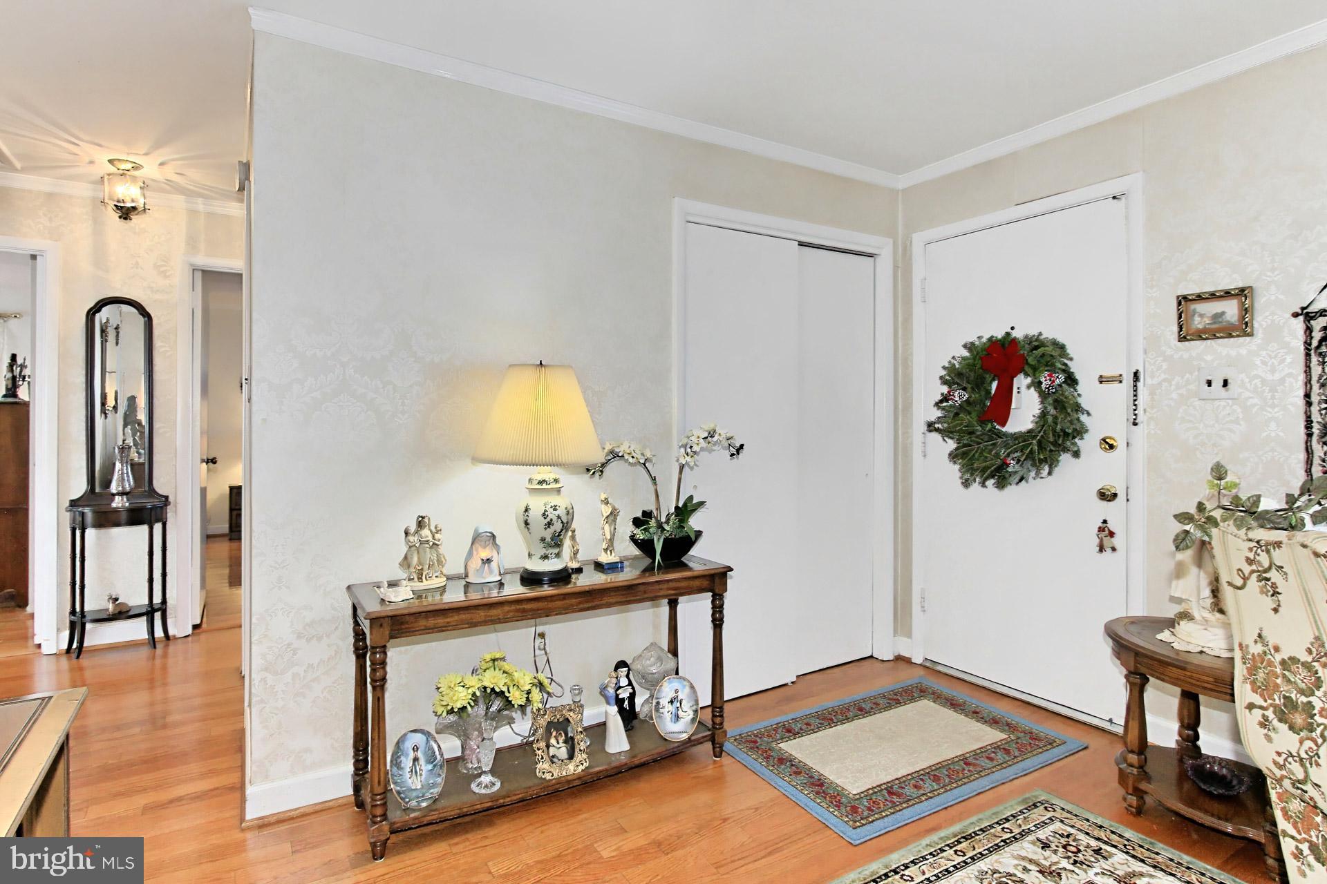 6907 Constance Drive Springfield, VA 22150 - Photo 5 of 36