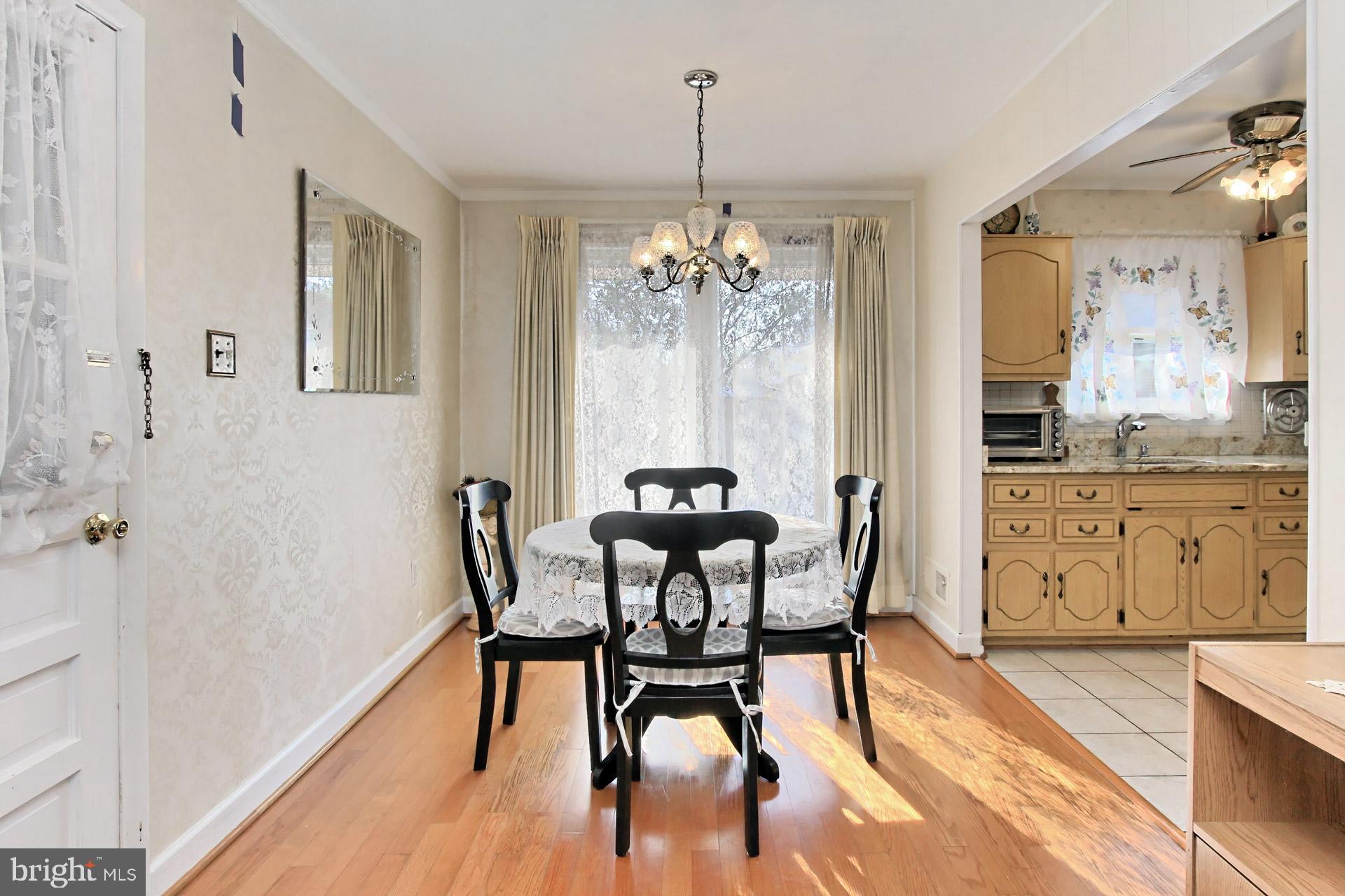 6907 Constance Drive Springfield, VA 22150 - Photo 10 of 36