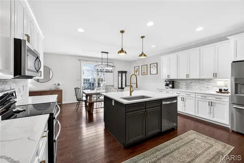 $650,000 | 2768 Brook Hill Lane, St. Charles, MO 63303