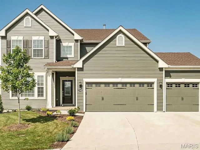 $650,000 | 2768 Brook Hill Lane, St. Charles, MO 63303
