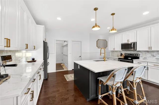 $650,000 | 2768 Brook Hill Lane, St. Charles, MO 63303