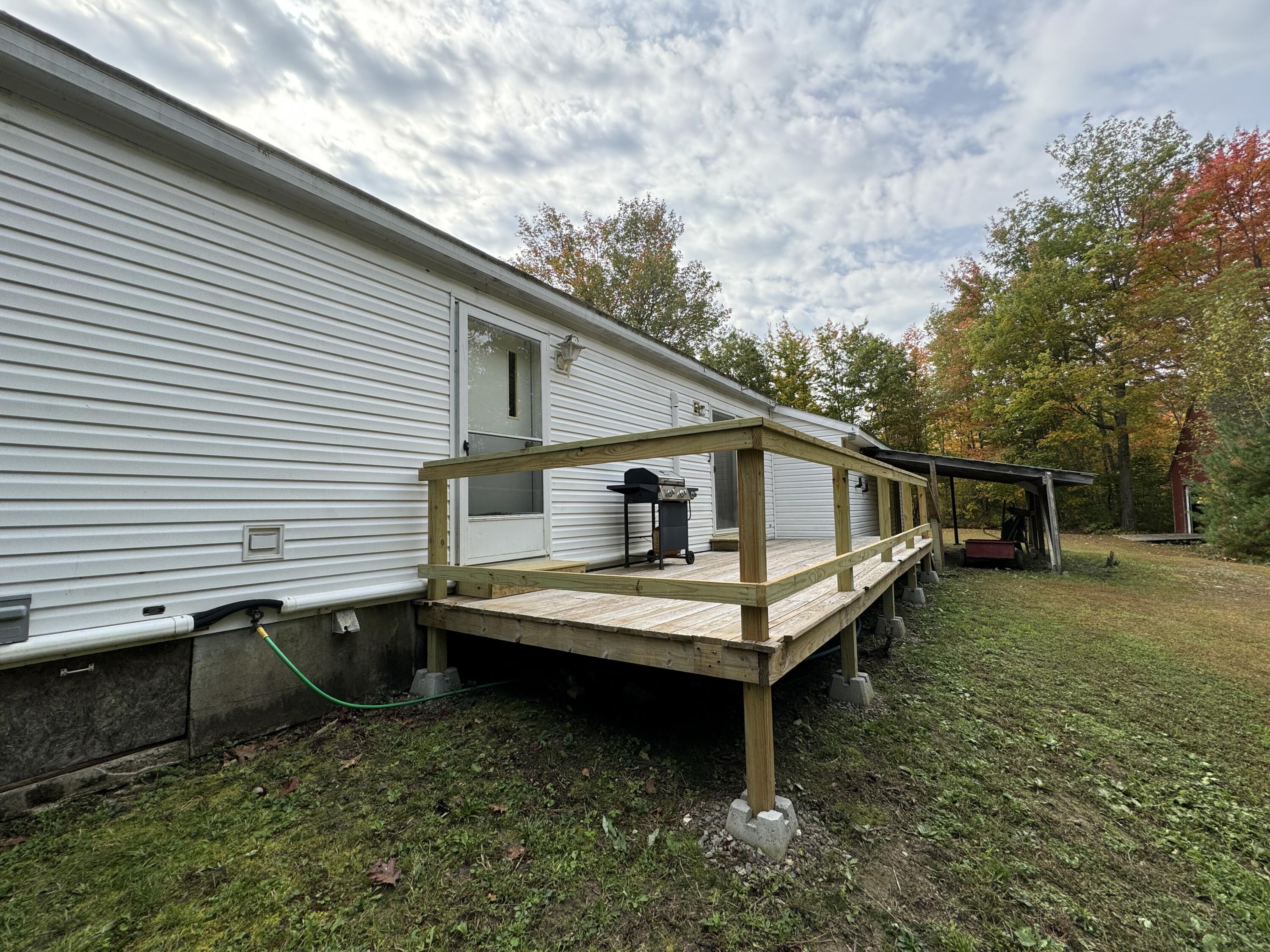 Exterior Rear Deck
