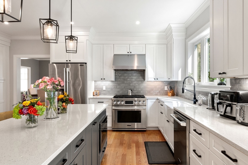 41 Peach Orchard Road Burlington, MA 01803 - Photo 12 of 31