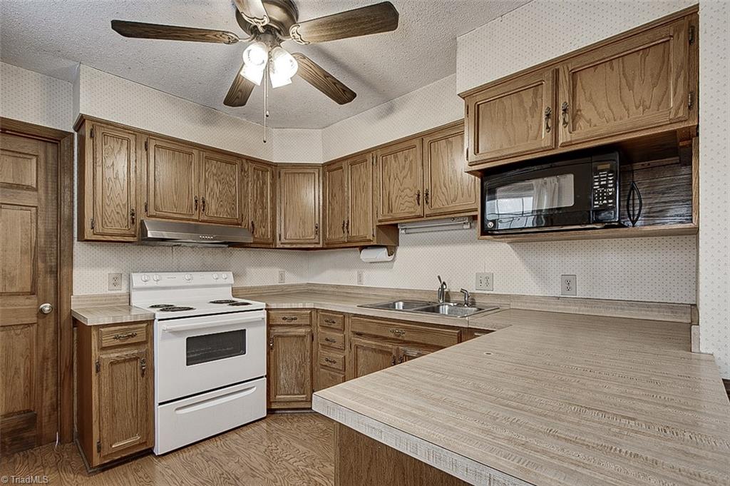 5731 Coble Church Road Julian, NC 27283 - Photo 14 of 44