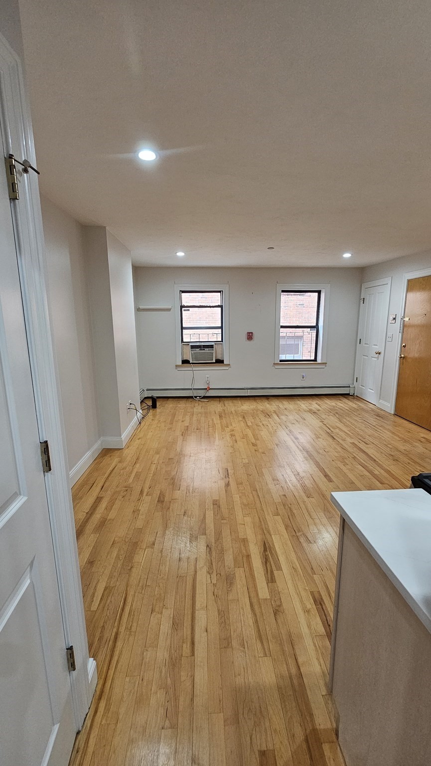 39 Salutation Street, Unit 33 Boston, MA 02109 - Photo 7 of 12 Gallery Image 7