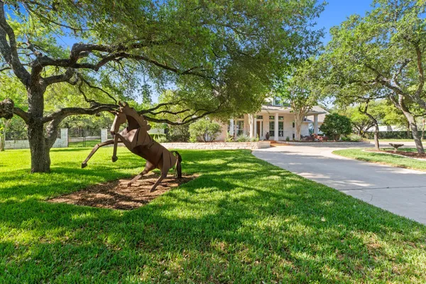 $2,275,000 | 135 Tumbleweed Trail North, Austin, TX 78733