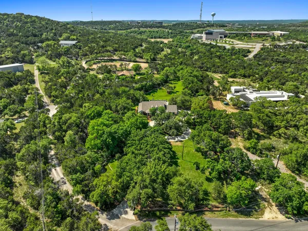 $2,275,000 | 135 Tumbleweed Trail North, Austin, TX 78733