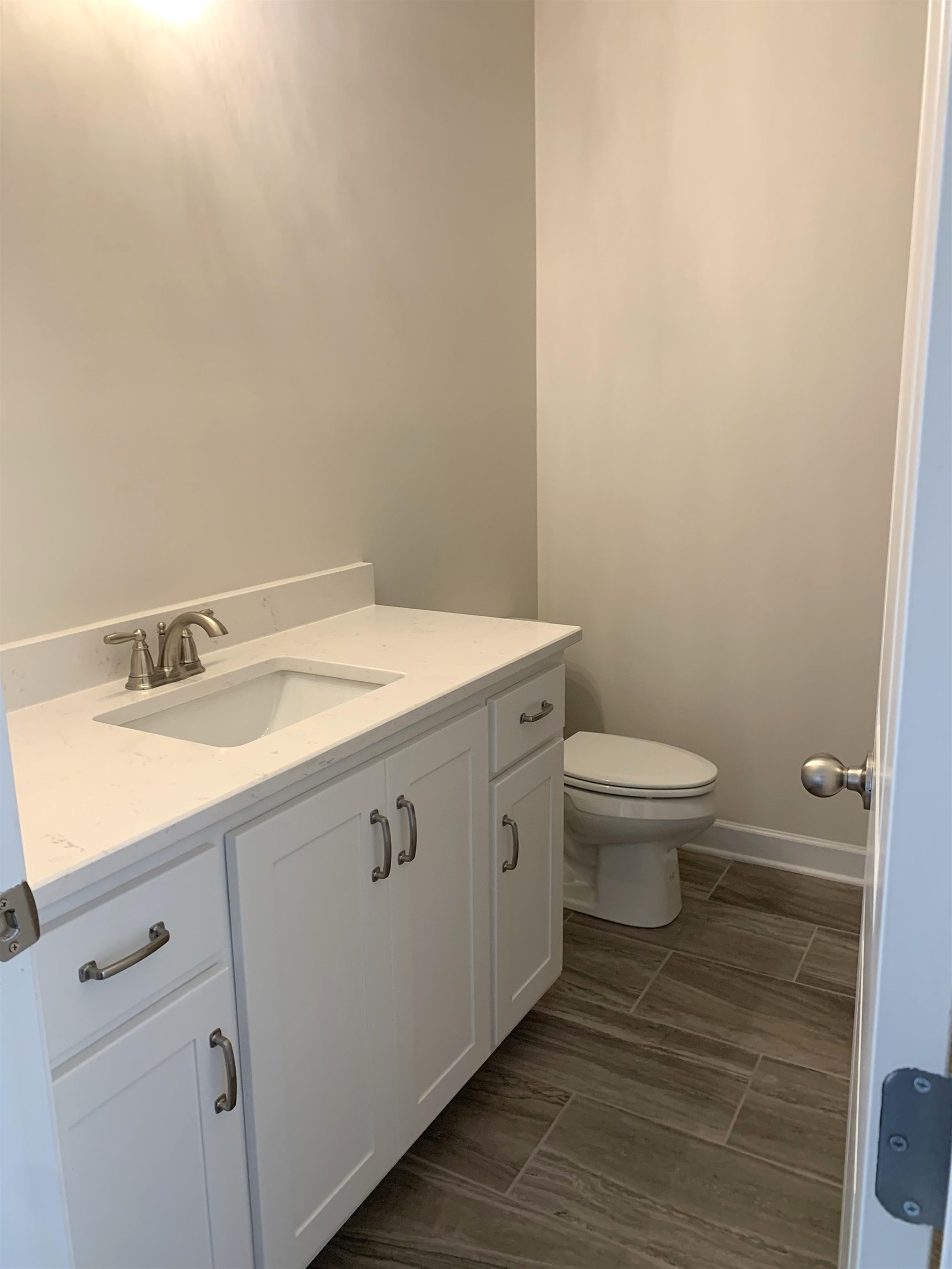 35 Grassy Hill Road Collierville, TN 38017 - Photo 23 of 33 a bathroom with a sink toilet and vanity