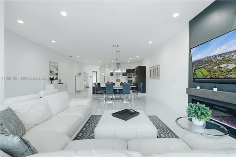 $1,499,000 | 606 Northeast 14th Avenue, Fort Lauderdale, FL 33304