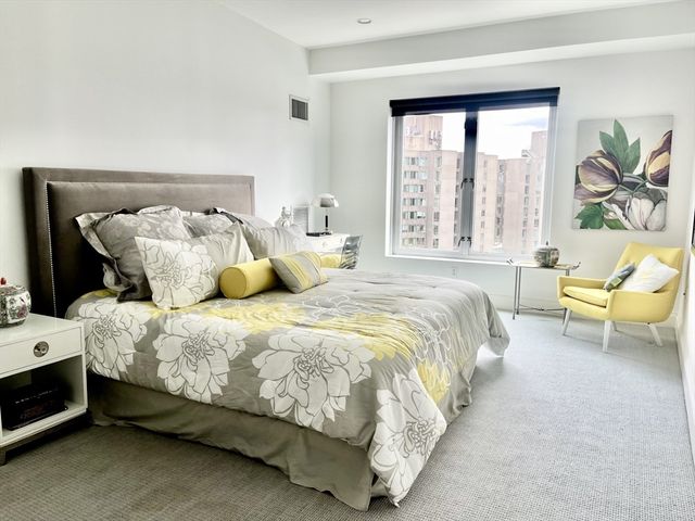 $2,850,000 | 100 Belvidere Street, Unit 7H, Boston, MA 02199