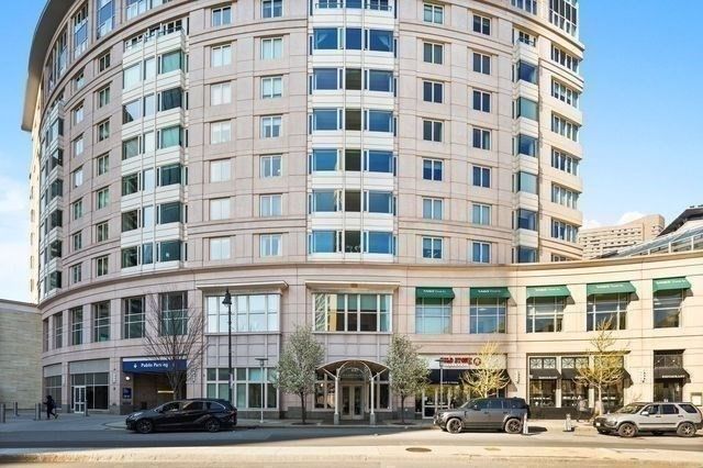 $2,850,000 | 100 Belvidere Street, Unit 7H, Boston, MA 02199