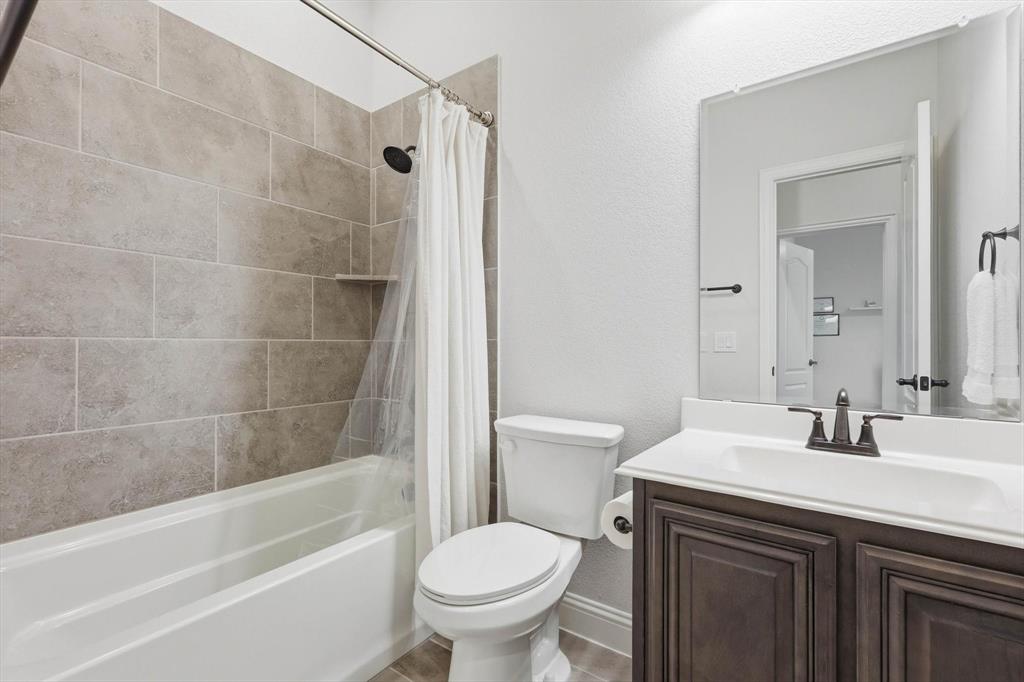 4054 Grove Valley Road Midlothian, TX 76065 - Photo 22 of 30