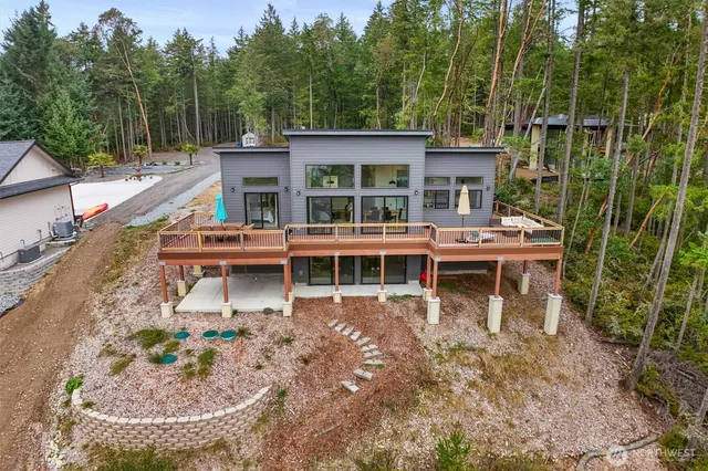 a view of a house with roof deck